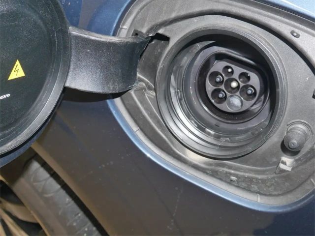 Volvo XC60 AWD Dark Plus T6