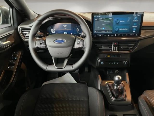 Ford Focus EcoBoost ST Line