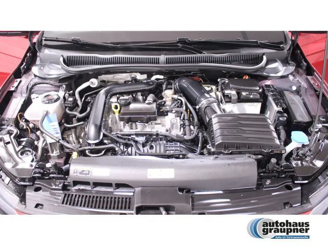 Volkswagen Polo 1.0 TSI DSG Style