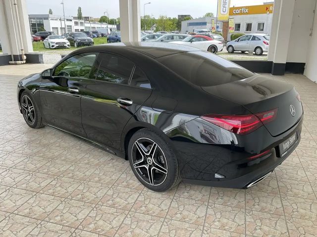 Mercedes-Benz CLA 200 AMG Line CLA 200 d Coupé