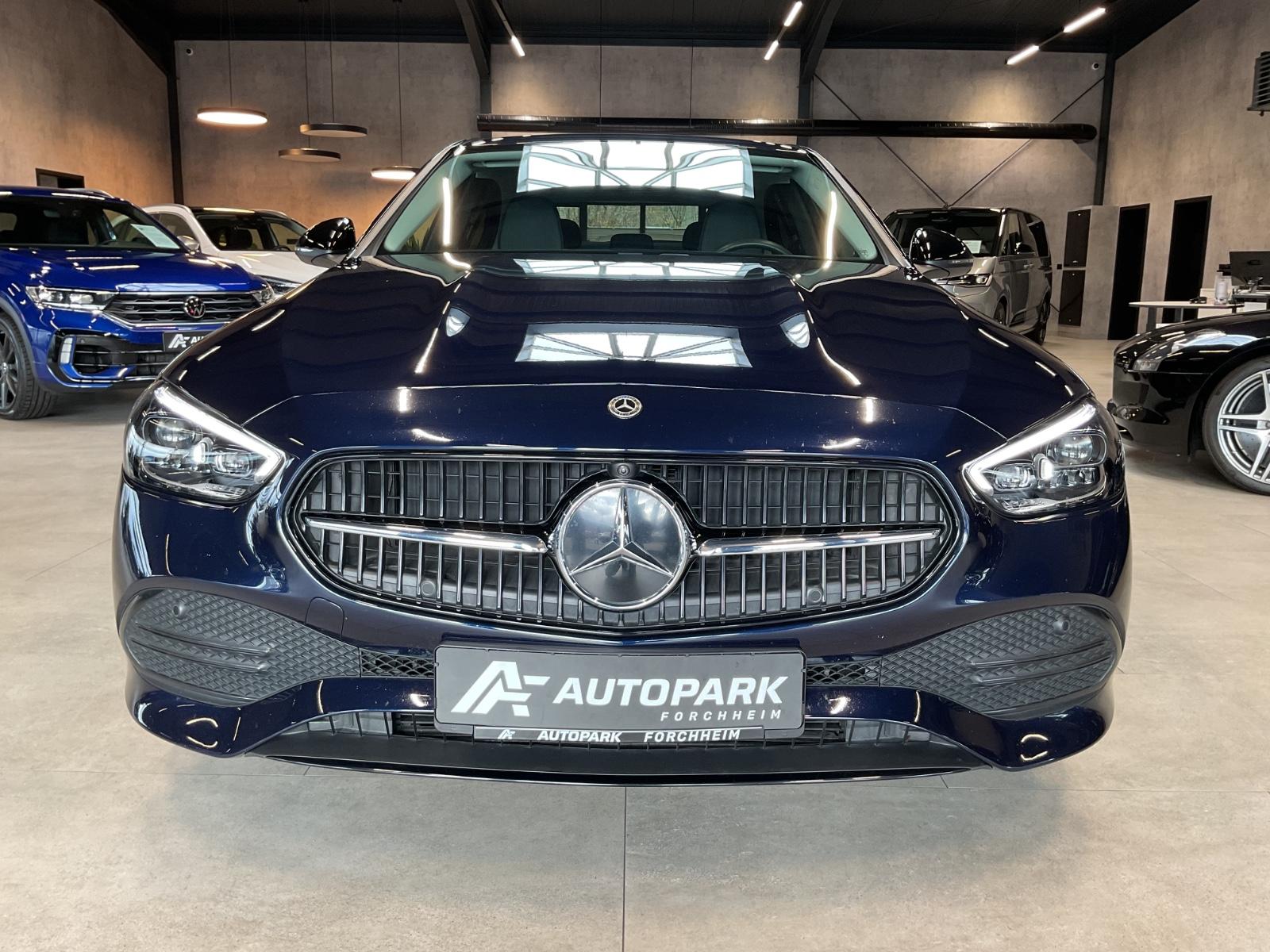 Mercedes-Benz C 200 AVANTGARDE Sedan