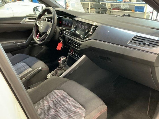 Volkswagen Polo 2.0 TSI DSG