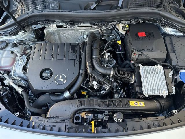 Mercedes-Benz B 180 Sedan