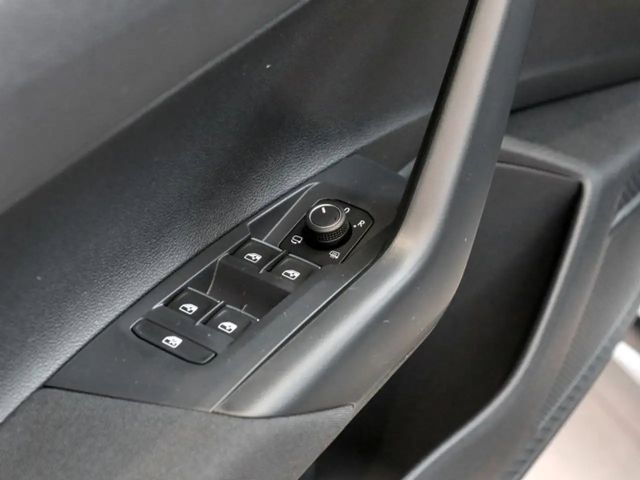 Volkswagen Taigo 1.0 TSI DSG Style