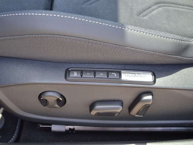 Volkswagen Golf 1.5 eTSI DSG Golf VIII