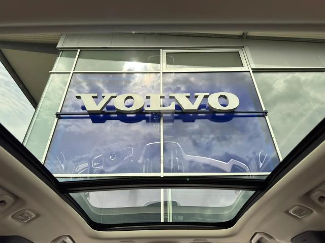 Volvo V60 Cross Country AWD Bright Ultimate