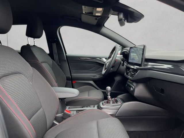 Ford Focus ST Line Wagon