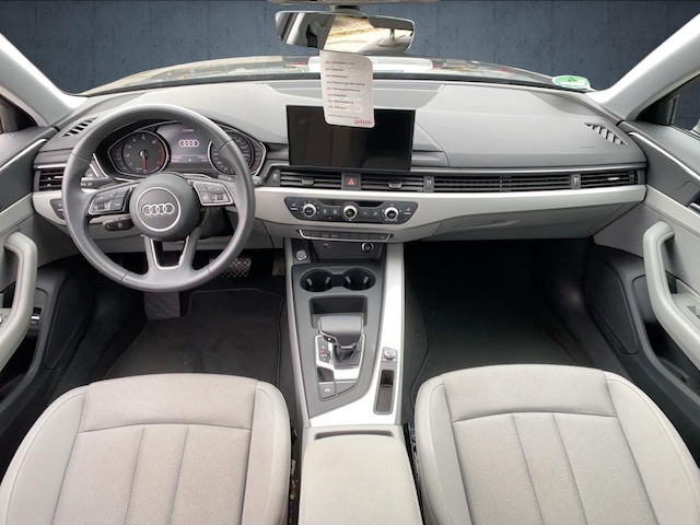 Audi A4 35 TFSI Avant S-Tronic