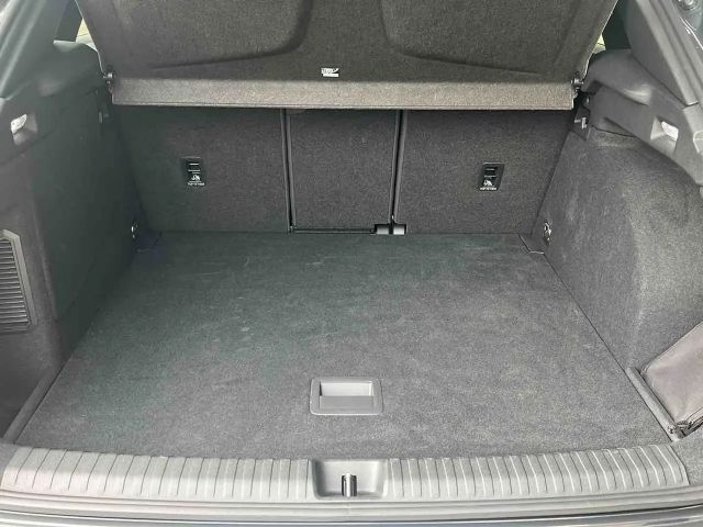 Cupra Terramar 1.5 e-Hybrid