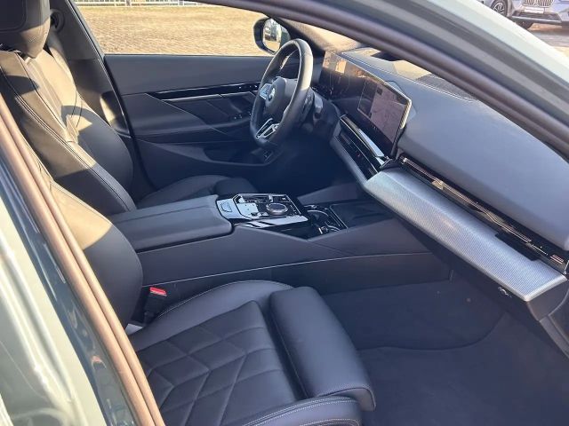 BMW 520 520d M-Sport xDrive