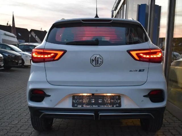 MG ZS Luxury