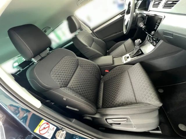 Skoda Superb 2.0 TDI Ambition Combi