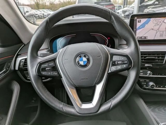 BMW 540 540d Luxury Line Touring xDrive