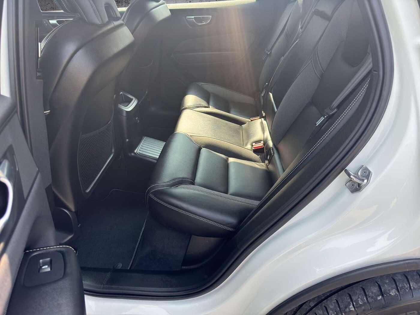 Volvo XC60 AWD R-Design Recharge T6