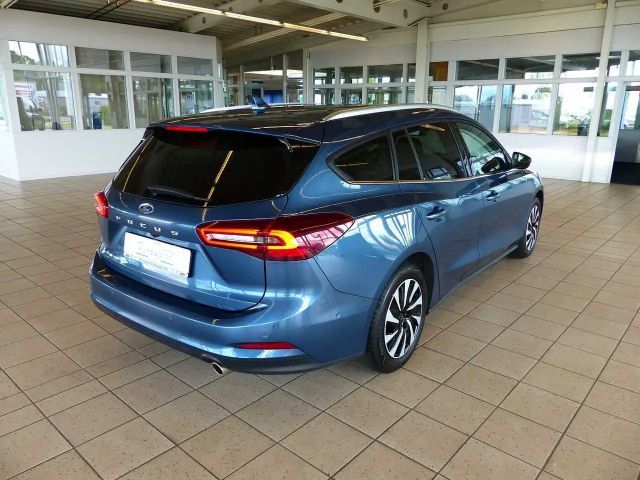 Ford Focus Titanium Wagon