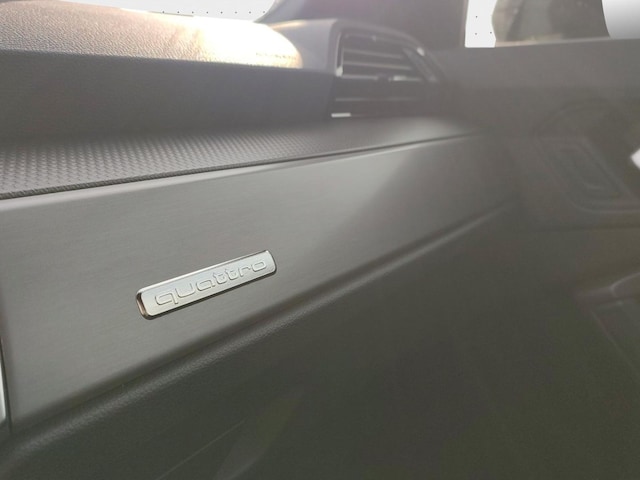 Audi Q3 35 TDI Quattro S-Tronic