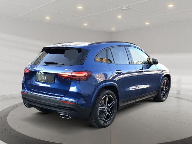 Mercedes-Benz GLA 220 4MATIC AMG Line GLA 220 d
