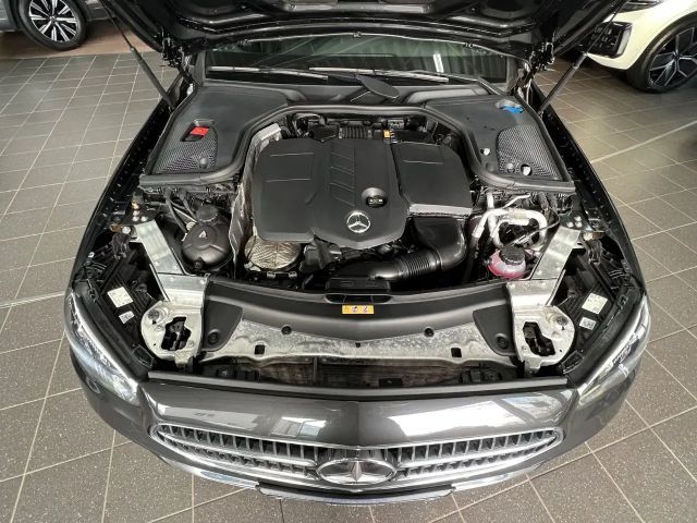Mercedes-Benz E 220 AVANTGARDE E 220 d Estate