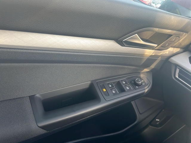 Volkswagen Golf 1.5 TSI Life Variant