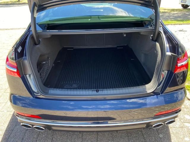 Audi S6 Quattro Sedan