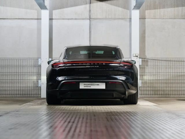 Porsche Taycan 4S