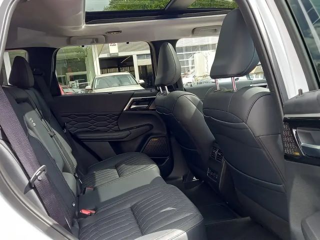 Mitsubishi Outlander 4WD PHEV