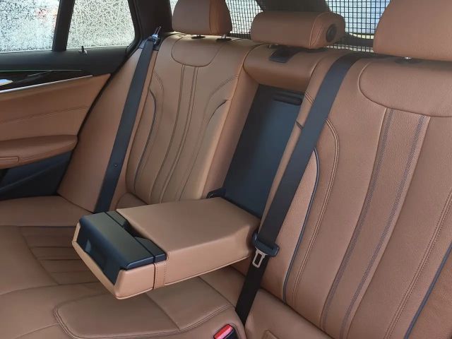 BMW 530 530d M-Sport Touring