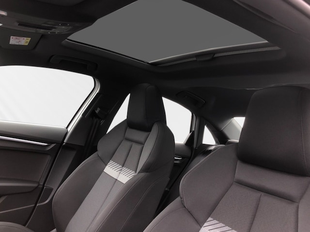 Audi A3 30 TFSI S-Tronic Sedan