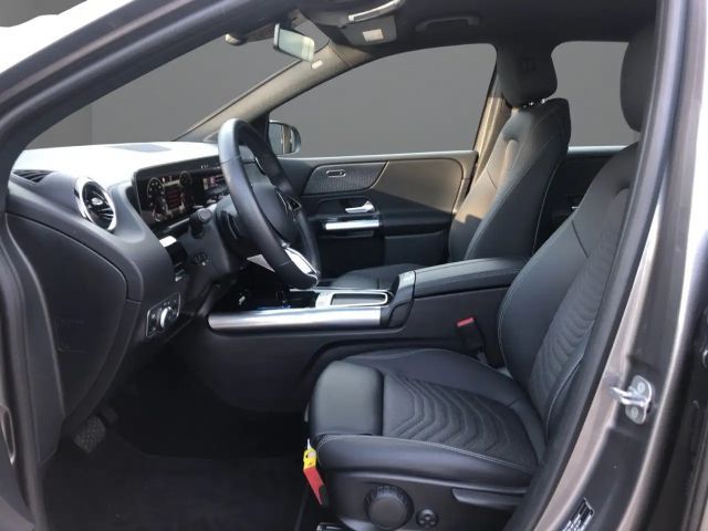 Mercedes-Benz B 250 4MATIC Progressive Sedan