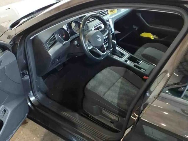 Volkswagen Passat 1.5 TSI DSG Variant