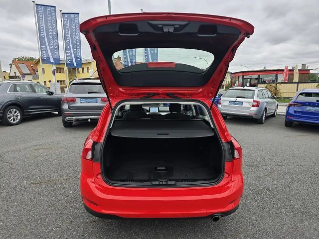 Ford Focus Cool & Connect