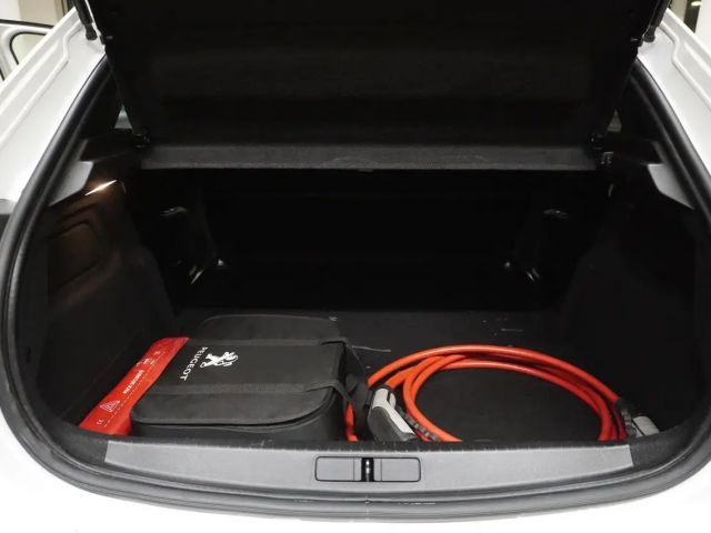Peugeot E-208 208 e 50kWh LED/Navi