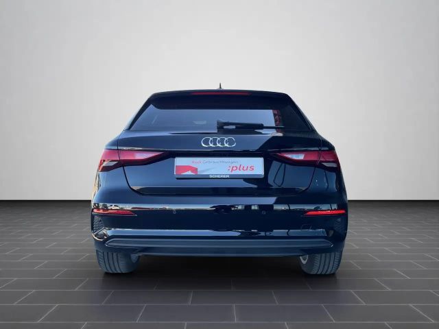 Audi A3 40 TFSI Hybride S-Tronic Sedan