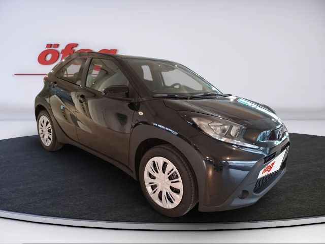 Toyota Aygo X 1.0 VVT-i Hatchback Play VVT-i