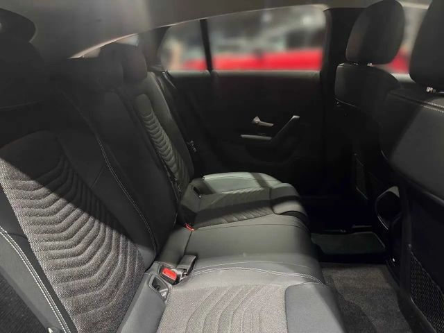 Mercedes-Benz CLA 200 CLA 200 d Shooting Brake