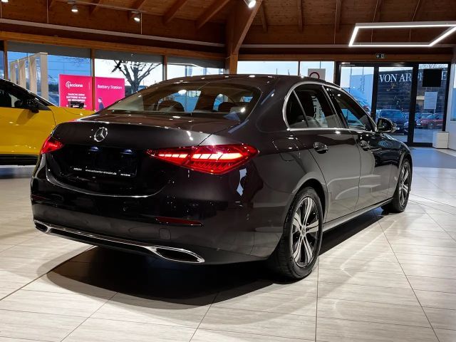 Mercedes-Benz C 200 AVANTGARDE C 200 d Sedan