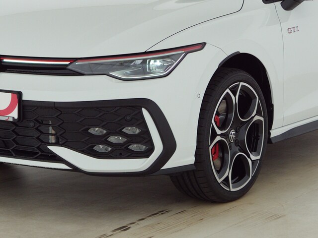 Volkswagen Golf Matrix Pano DCC Harman AHK HUD Parkassist