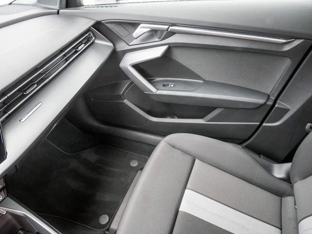 Audi A3 30 TFSI Sedan