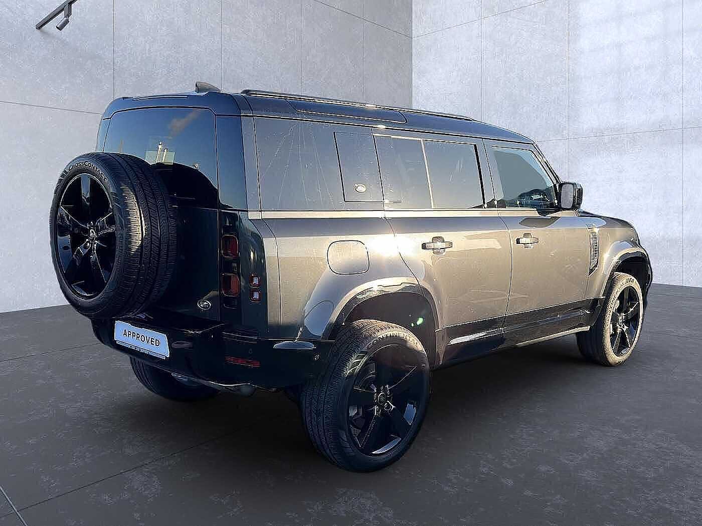 Land Rover Defender 110 Dynamic HSE