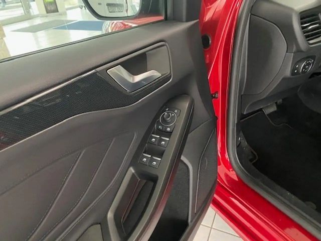 Ford Focus EcoBoost ST Line Wagon