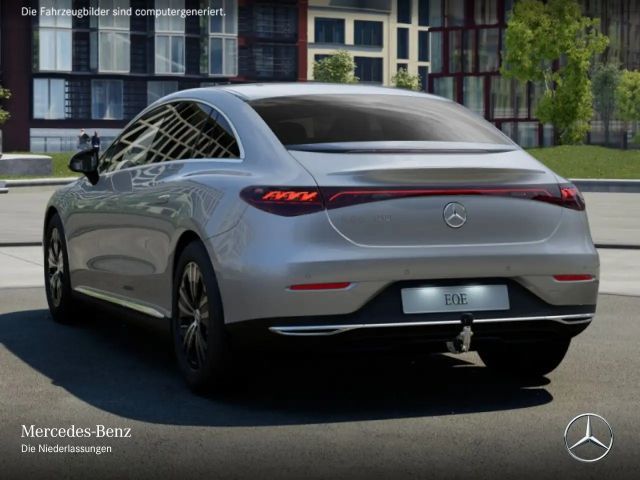 Mercedes-Benz EQE 300 AVANTGARDE Sedan
