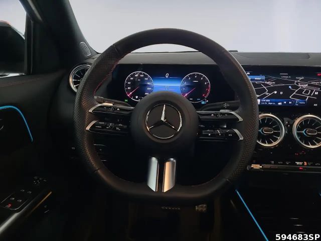 Mercedes-Benz GLA 200 AMG Line