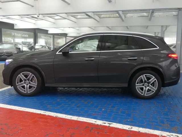 Mercedes-Benz GLC 300 4MATIC AMG Line GLC 300 d