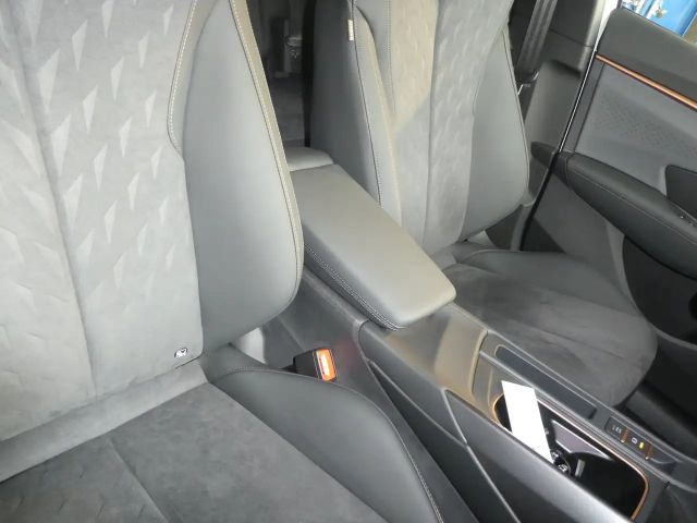 Cupra Terramar 1.5 e-Hybrid