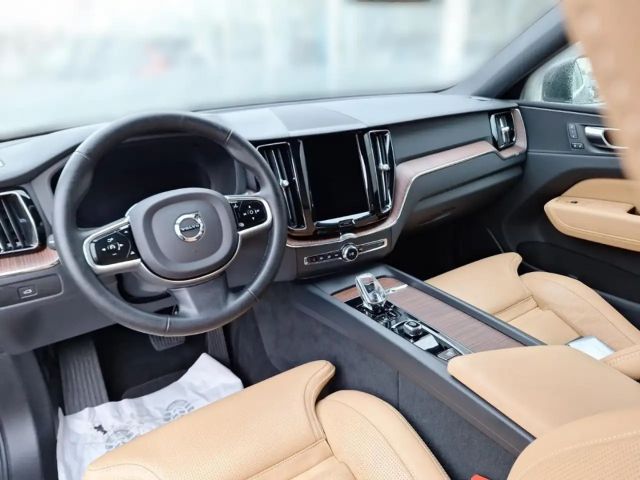 Volvo XC60 Bright Plus