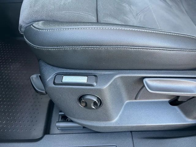 Volkswagen Caddy 2.0 TDI DSG Style