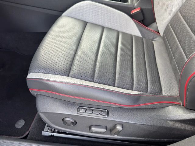 Volkswagen Golf 2.0 TSI DSG GTI