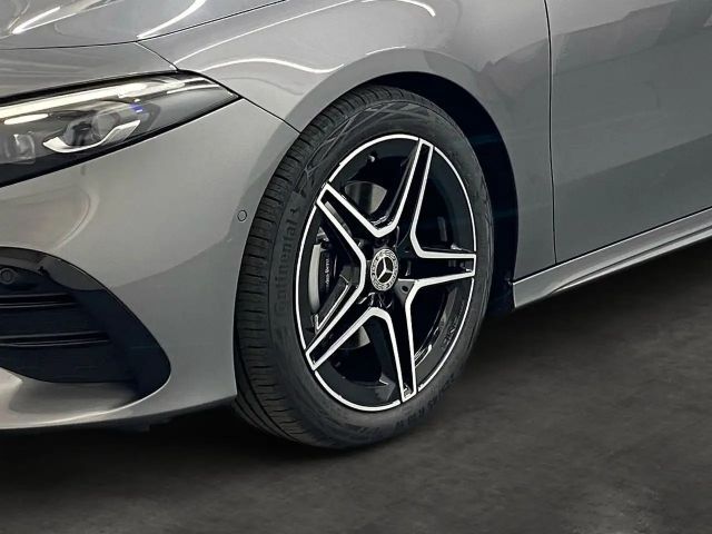 Mercedes-Benz A 180 AMG Line