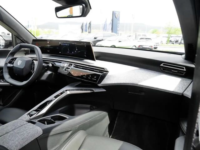 Peugeot E-3008 Allure Pack