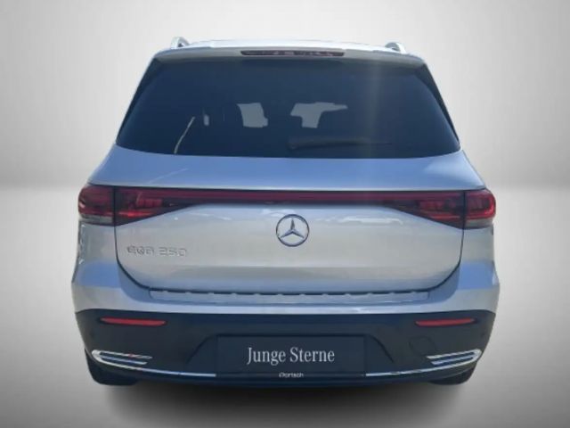 Mercedes-Benz EQB 250